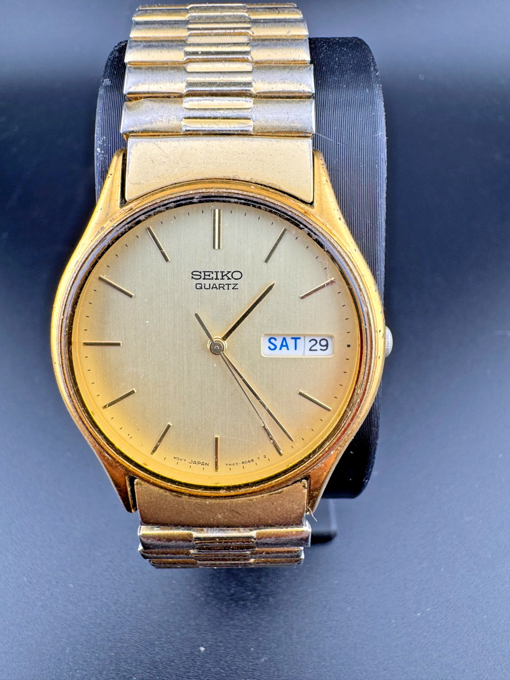 Vintage Seiko Quartz Gold Tone Day Date Men's Watch
